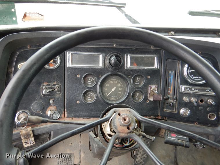 image for item EK9135 1995 Ford L8000 dump truck