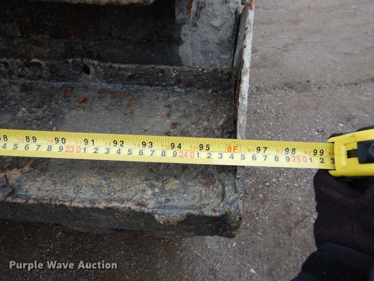 image for item EK9135 1995 Ford L8000 dump truck