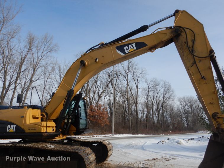 image for item FU9069 2008 Caterpillar 330D L excavator