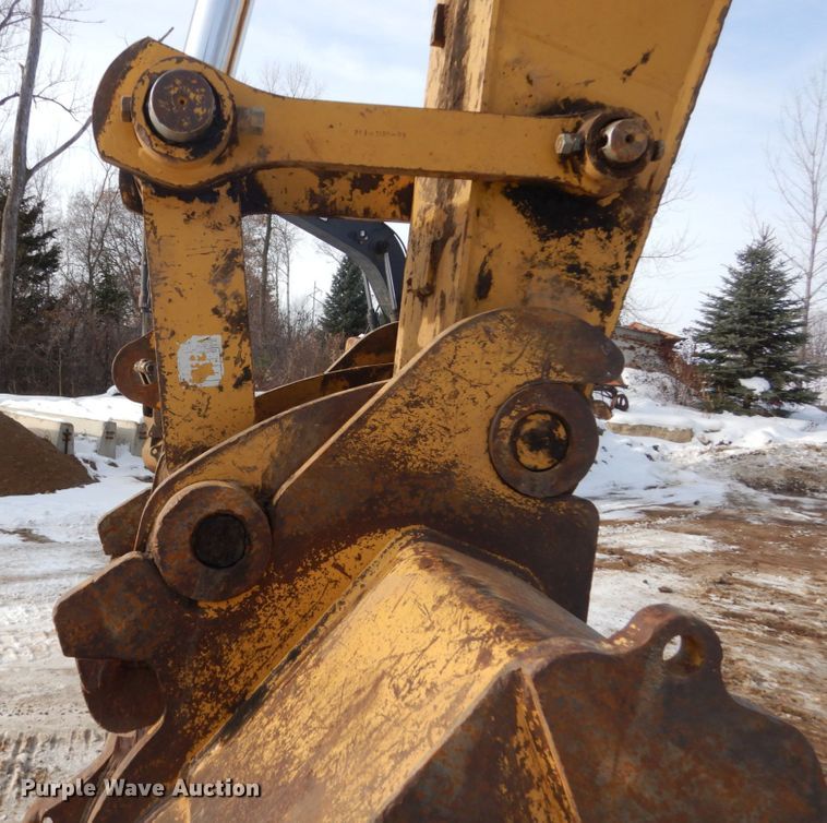 image for item FU9069 2008 Caterpillar 330D L excavator