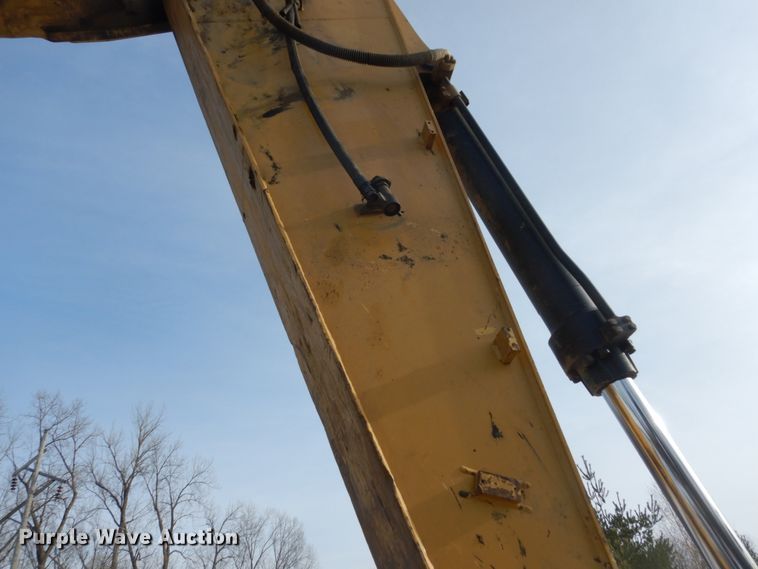 image for item FU9069 2008 Caterpillar 330D L excavator