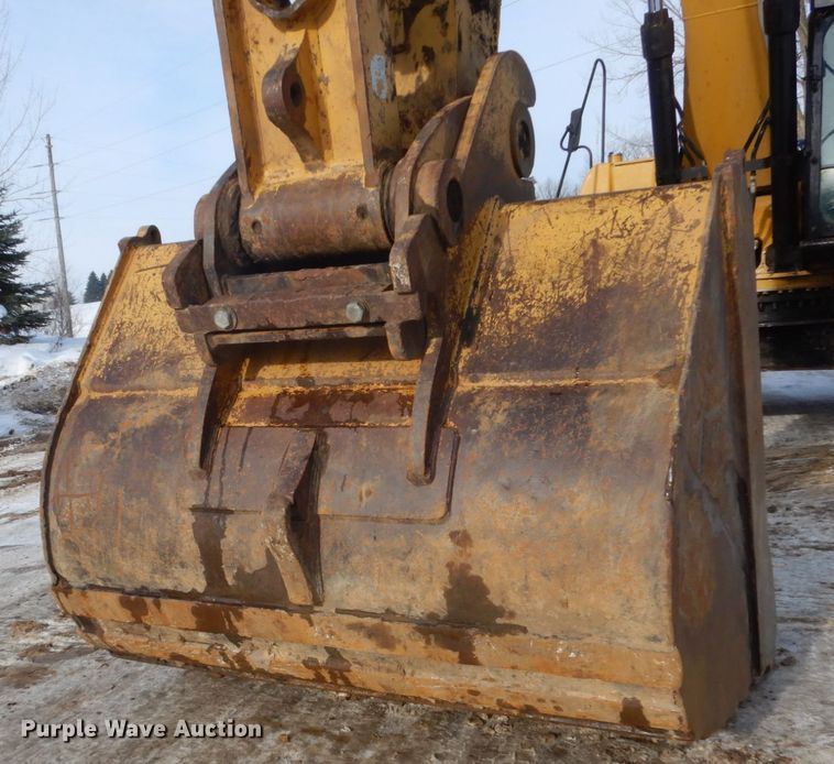 image for item FU9069 2008 Caterpillar 330D L excavator