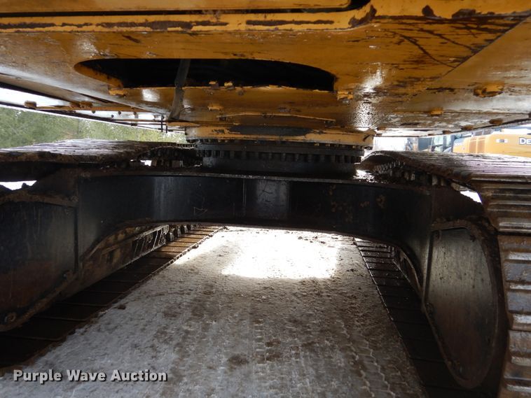 image for item FU9069 2008 Caterpillar 330D L excavator