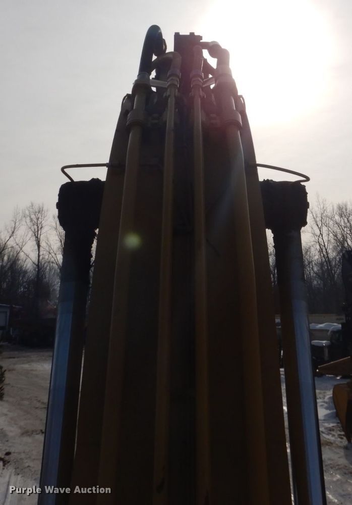 image for item FU9069 2008 Caterpillar 330D L excavator