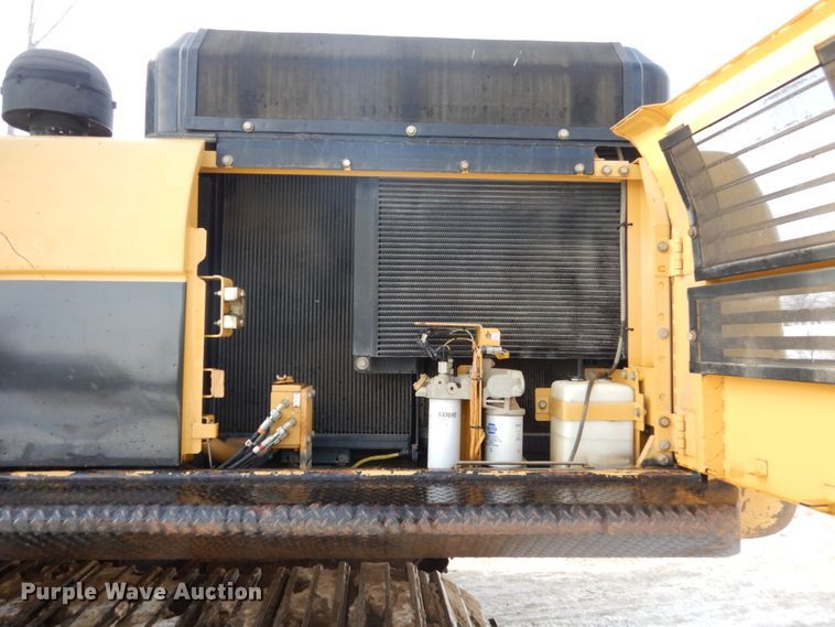 image for item FU9069 2008 Caterpillar 330D L excavator