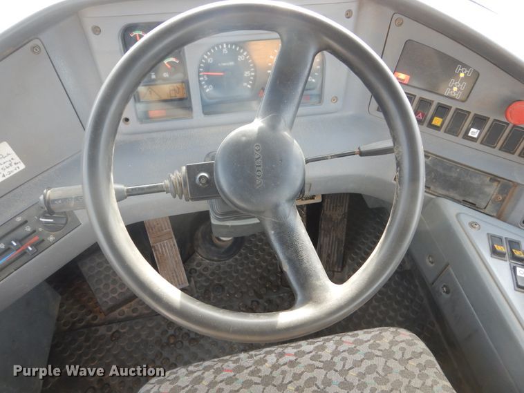 image for item FU9070 2000 Volvo A35D articulated haul truck