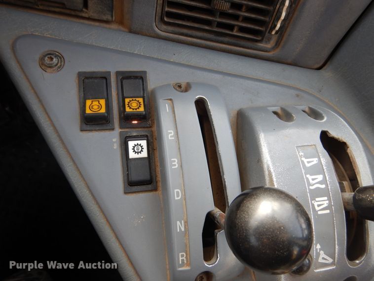 image for item FU9070 2000 Volvo A35D articulated haul truck