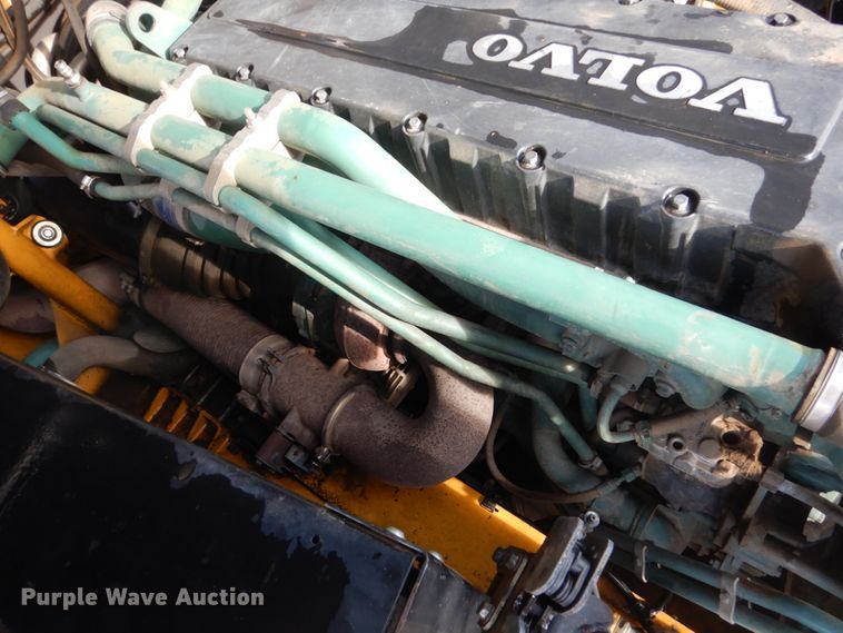 image for item FU9070 2000 Volvo A35D articulated haul truck