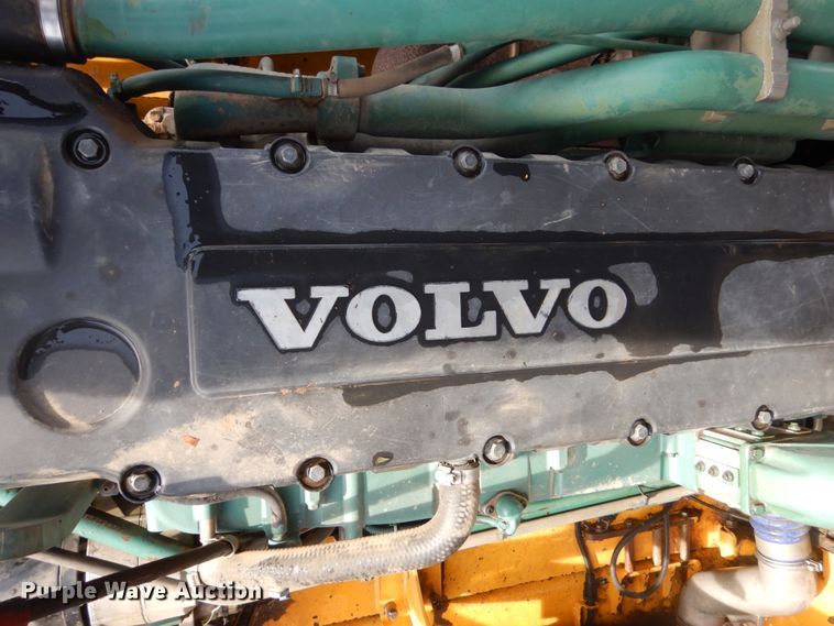 image for item FU9070 2000 Volvo A35D articulated haul truck