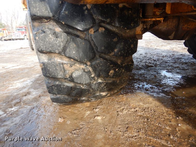 image for item FU9070 2000 Volvo A35D articulated haul truck