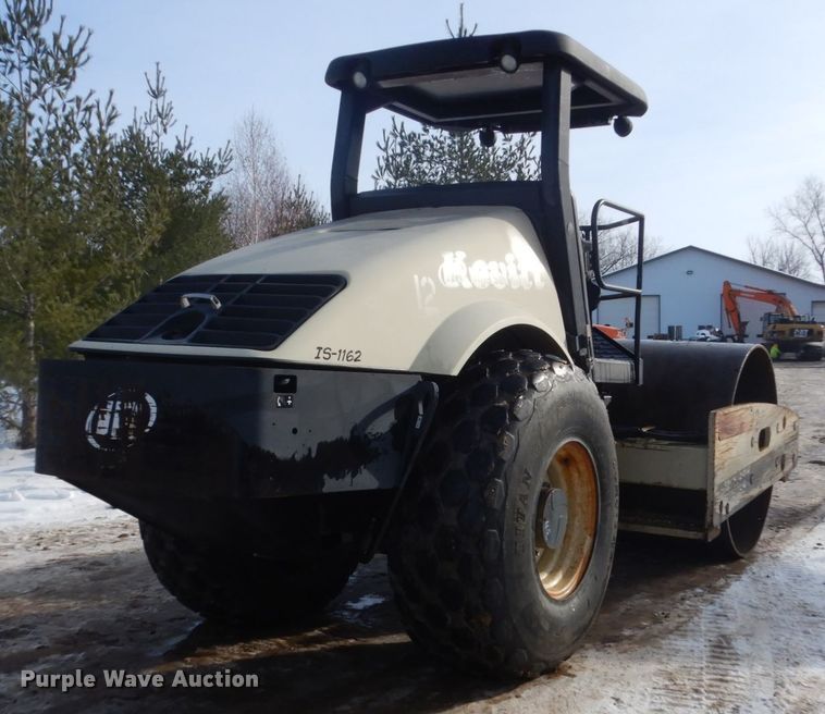 image for item FU9071 2004 Ingersoll Rand SD116DX TF single drum vibratory roller