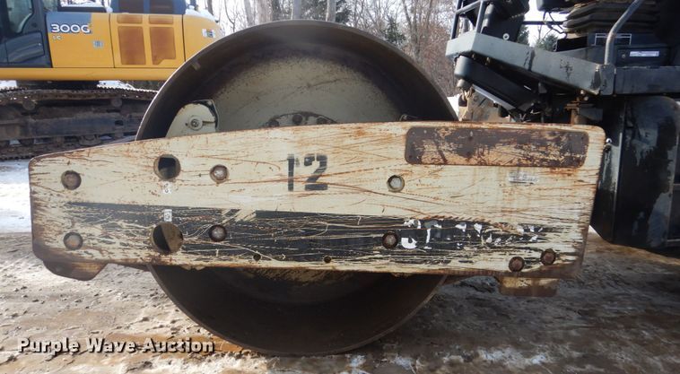 image for item FU9071 2004 Ingersoll Rand SD116DX TF single drum vibratory roller