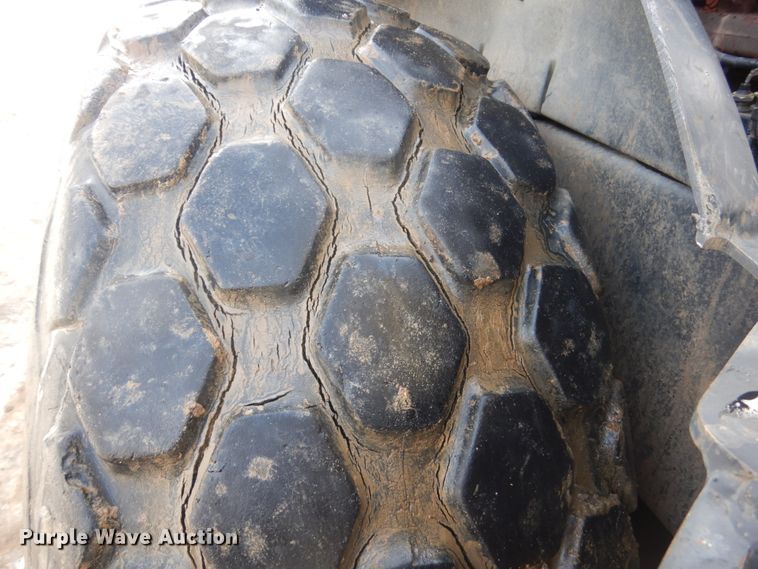 image for item FU9071 2004 Ingersoll Rand SD116DX TF single drum vibratory roller