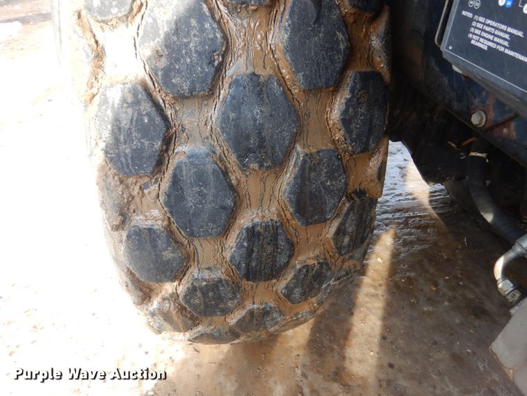 image for item FU9071 2004 Ingersoll Rand SD116DX TF single drum vibratory roller