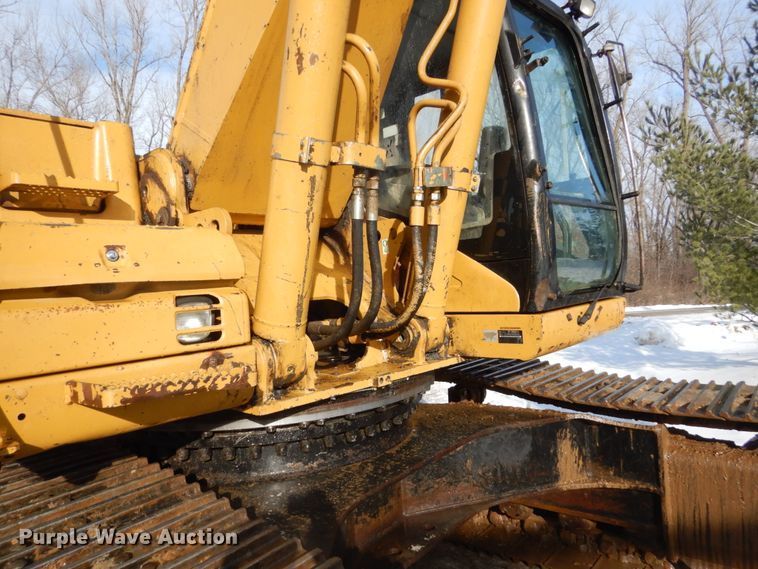 image for item FU9072 2006 Caterpillar 330D L excavator