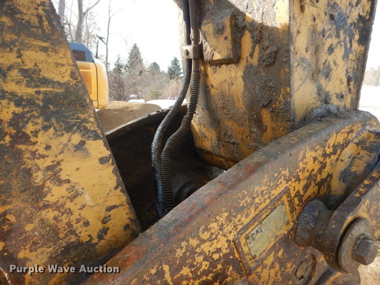 image for item FU9072 2006 Caterpillar 330D L excavator