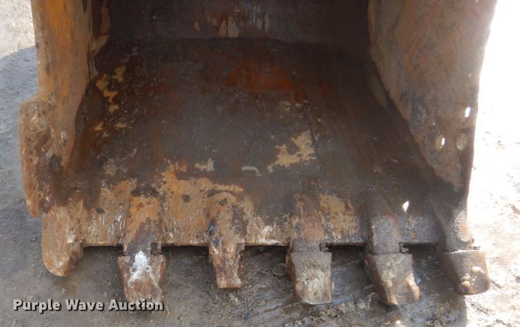 image for item FU9072 2006 Caterpillar 330D L excavator