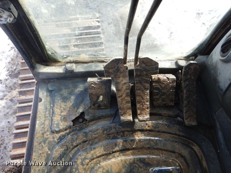 image for item FU9072 2006 Caterpillar 330D L excavator