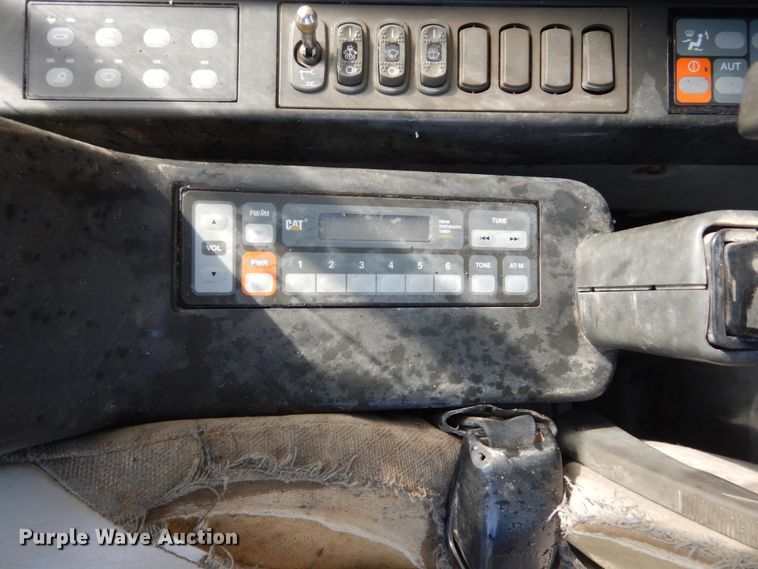 image for item FU9072 2006 Caterpillar 330D L excavator