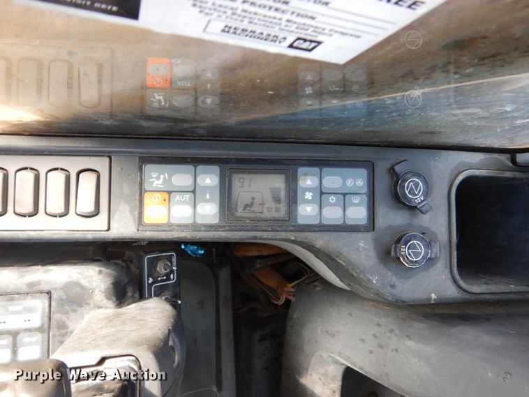 image for item FU9072 2006 Caterpillar 330D L excavator