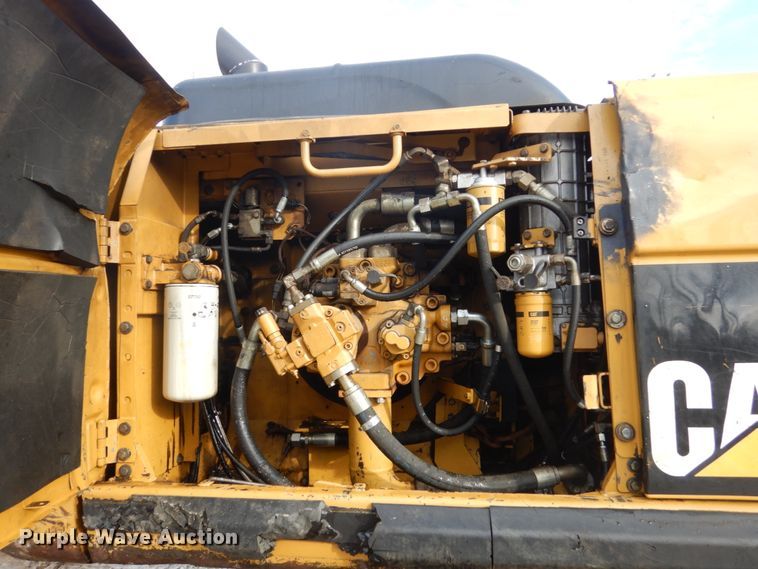 image for item FU9072 2006 Caterpillar 330D L excavator