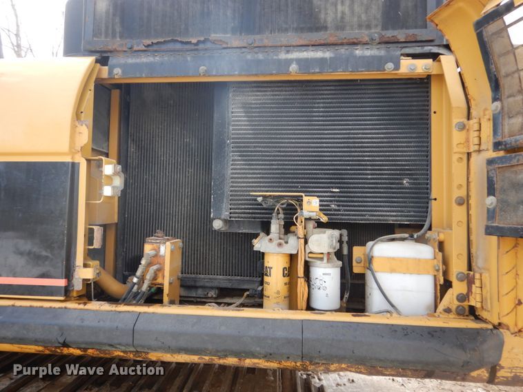 image for item FU9072 2006 Caterpillar 330D L excavator