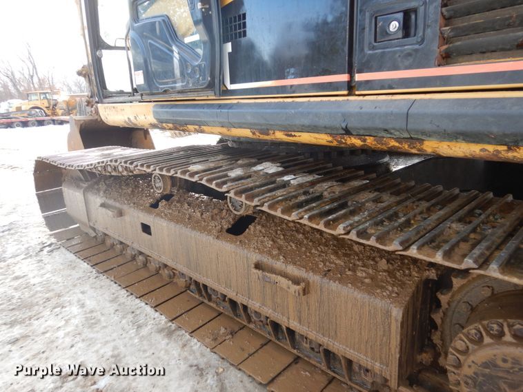 image for item FU9072 2006 Caterpillar 330D L excavator