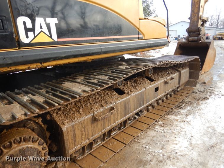 image for item FU9072 2006 Caterpillar 330D L excavator