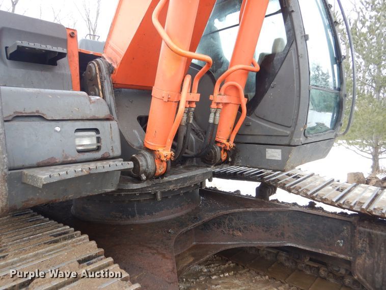 image for item FU9074 2006 Hitachi ZX270LC-3 excavator