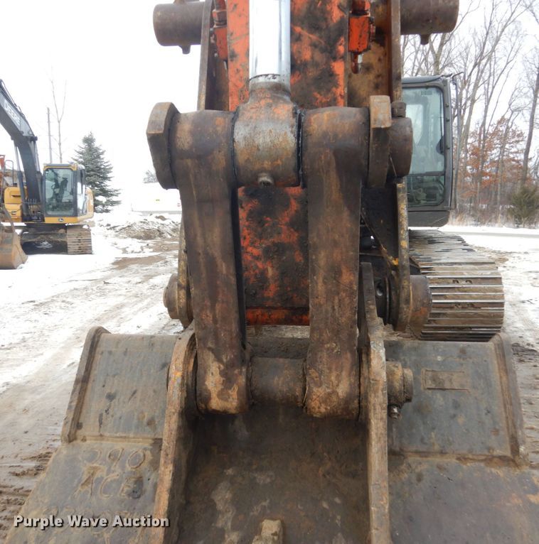 image for item FU9074 2006 Hitachi ZX270LC-3 excavator