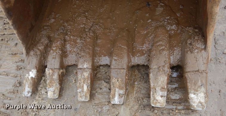 image for item FU9074 2006 Hitachi ZX270LC-3 excavator