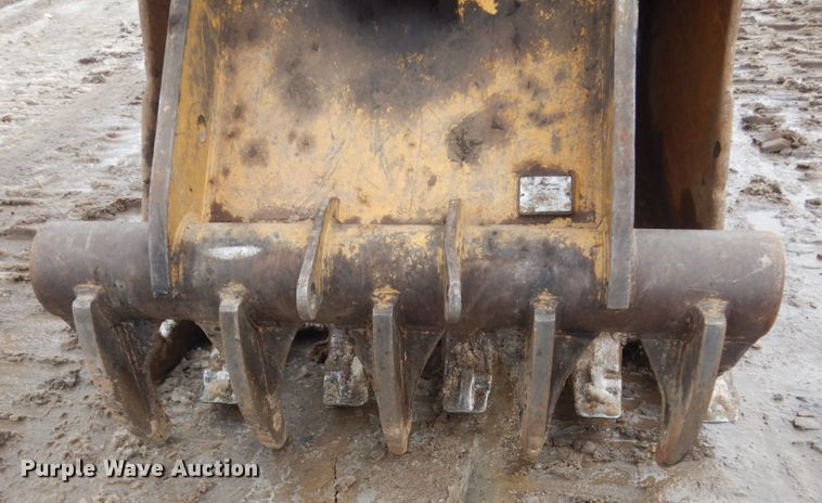 image for item FU9074 2006 Hitachi ZX270LC-3 excavator