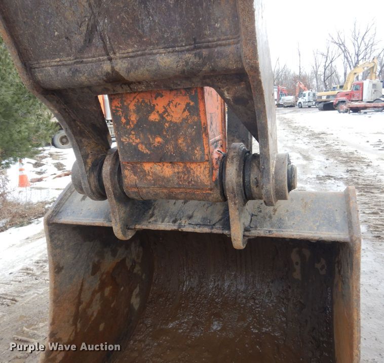 image for item FU9074 2006 Hitachi ZX270LC-3 excavator