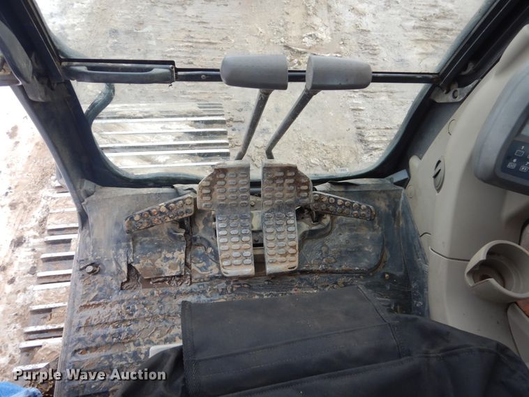 image for item FU9074 2006 Hitachi ZX270LC-3 excavator