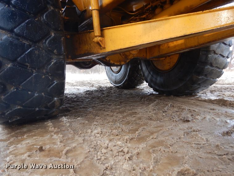 image for item FU9075 2005 Volvo A35D articulated haul truck