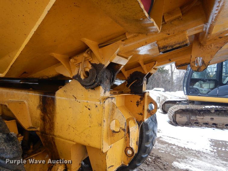 image for item FU9075 2005 Volvo A35D articulated haul truck