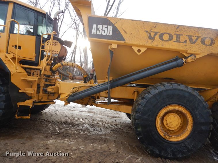 image for item FU9075 2005 Volvo A35D articulated haul truck