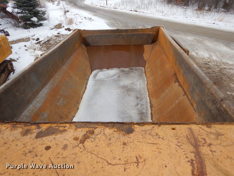 image for item FU9075 2005 Volvo A35D articulated haul truck