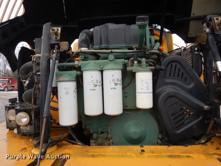 image for item FU9075 2005 Volvo A35D articulated haul truck