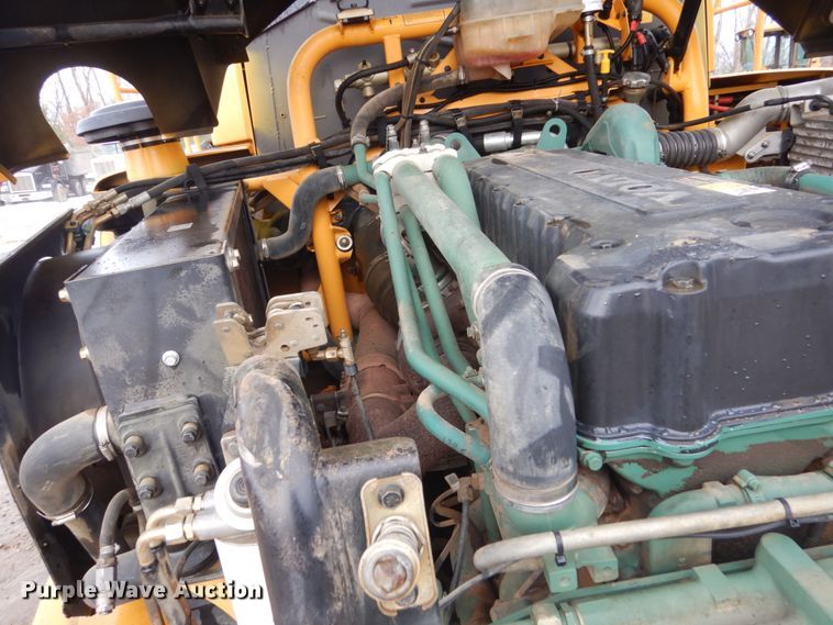 image for item FU9075 2005 Volvo A35D articulated haul truck