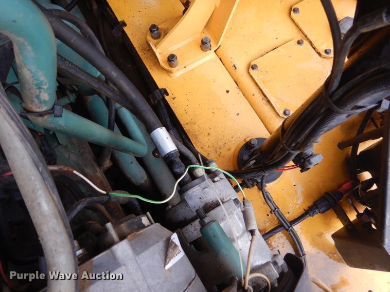 image for item FU9075 2005 Volvo A35D articulated haul truck