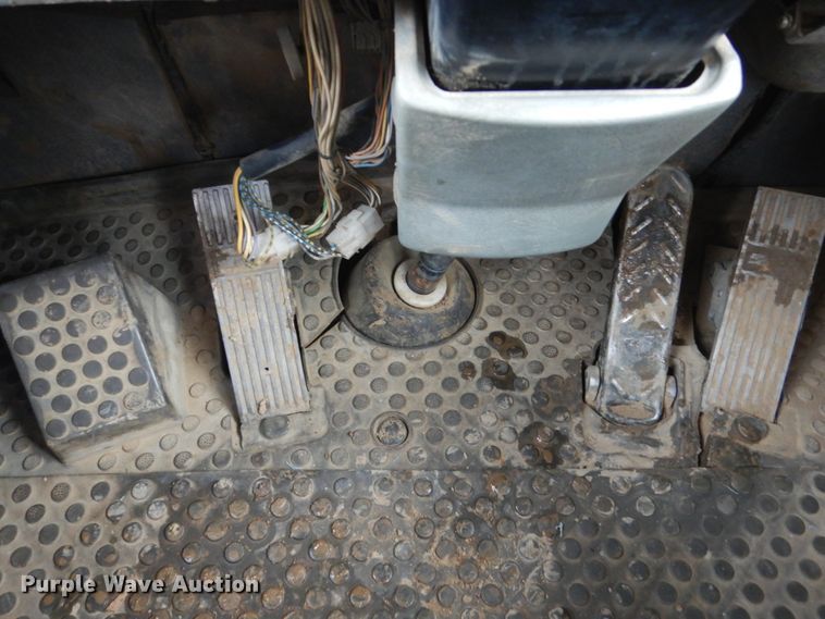 image for item FU9075 2005 Volvo A35D articulated haul truck