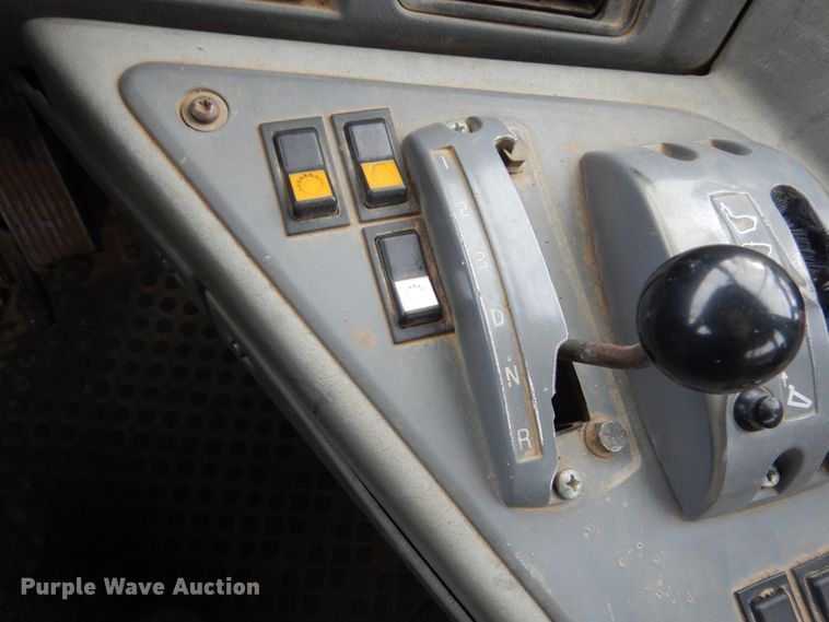 image for item FU9075 2005 Volvo A35D articulated haul truck