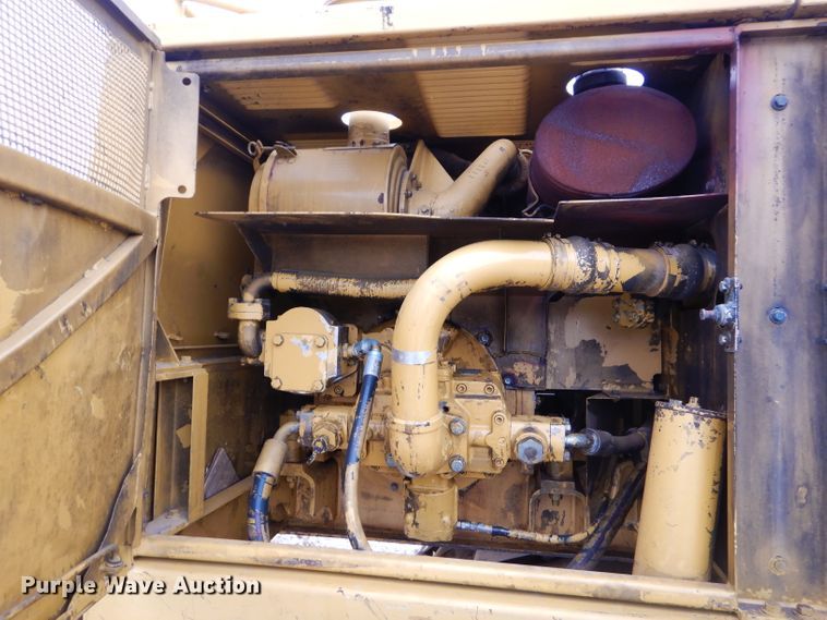 image for item GB9593 1990 Caterpillar 215D LC excavator