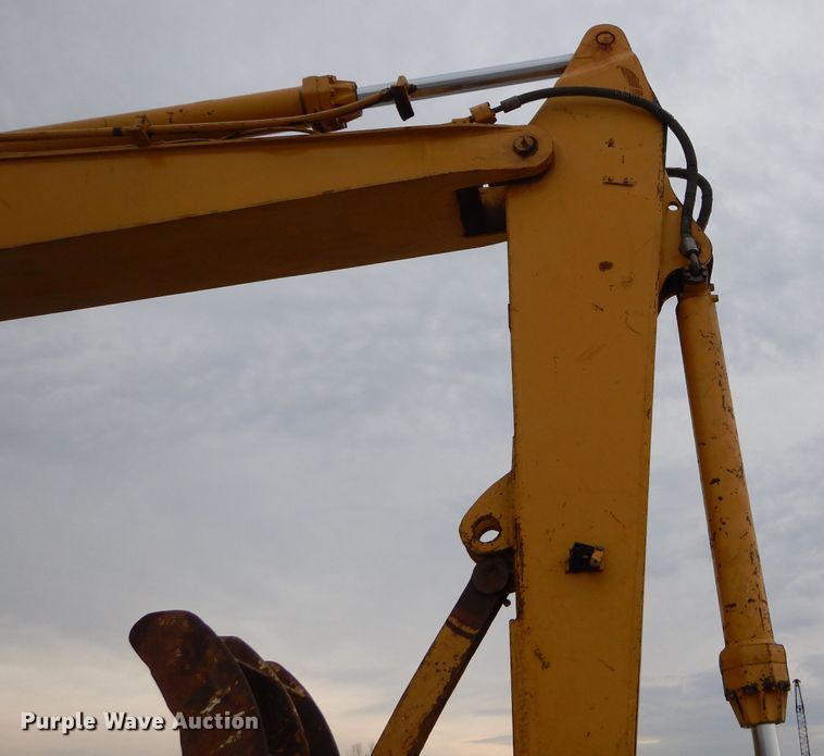 image for item GB9593 1990 Caterpillar 215D LC excavator