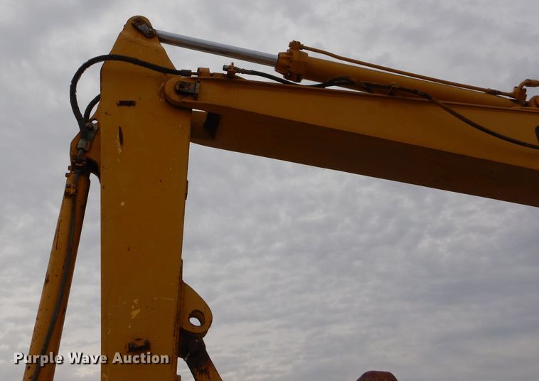 image for item GB9593 1990 Caterpillar 215D LC excavator