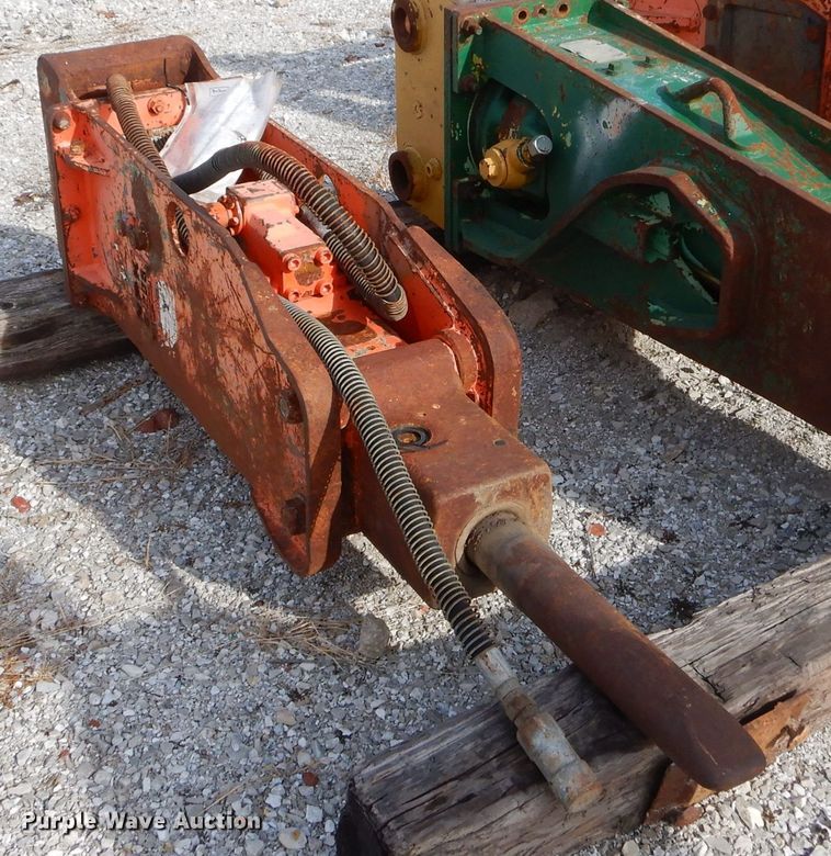 image for item GB9596 NPK E-205 hydraulic hammer