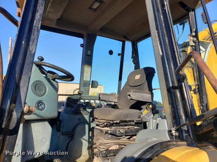 image for item GB9598 2002 Caterpillar 420D backhoe