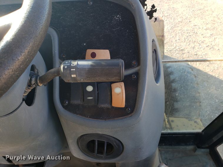 image for item GB9598 2002 Caterpillar 420D backhoe