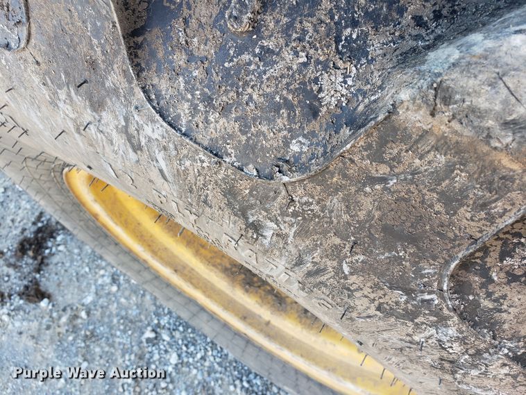 image for item GB9598 2002 Caterpillar 420D backhoe